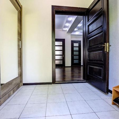 Opera Bed&Breakfast Biškek Exteriér fotografie